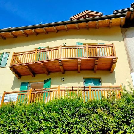 Casa Emma Villa Mezzana  Luaran gambar